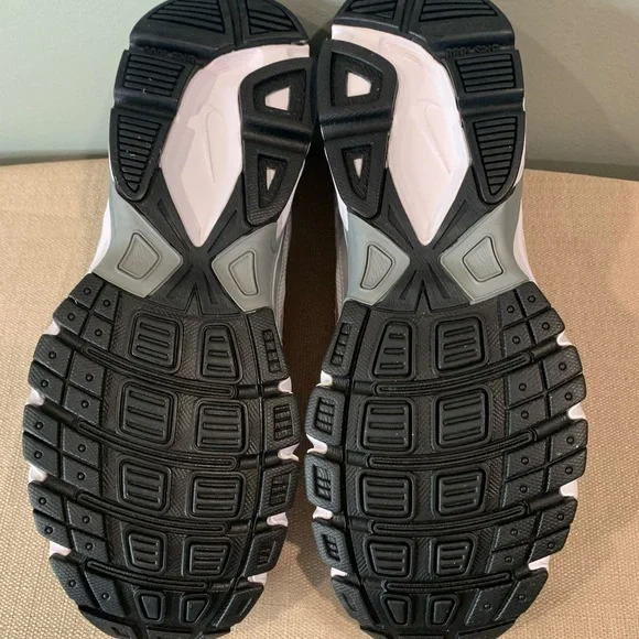 Nike Women's Metallic Silver and Red Sneakers - Picture 6 of 7